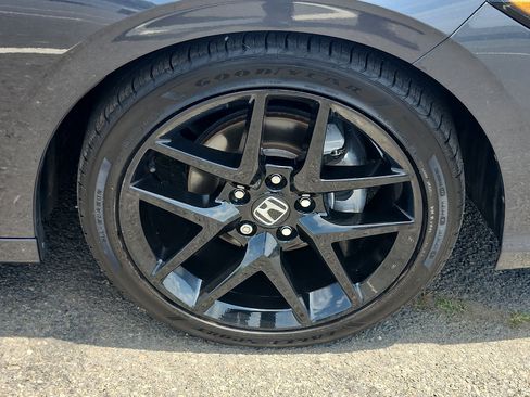 Used 2025 Honda Civic Sport image 8