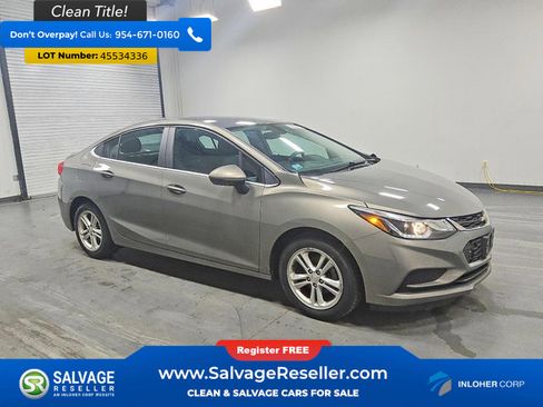 Used 2017 Chevrolet Cruze LT image 5