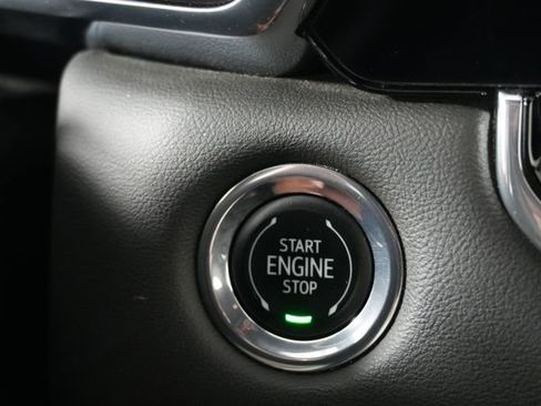 Used 2023 GMC Canyon Elevation w/ Convenience Package image 17