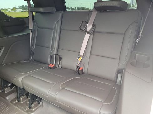 Used 2021 GMC Yukon Denali w/ Denali Premium Package image 15