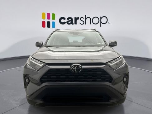 Used 2023 Toyota RAV4 XLE Premium image 5