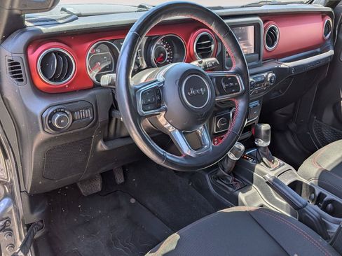 Used 2021 Jeep Wrangler Unlimited Rubicon w/ Cold Weather Group AWD/4WD image 10