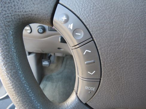 Used 2006 Toyota Tundra Limited image 13