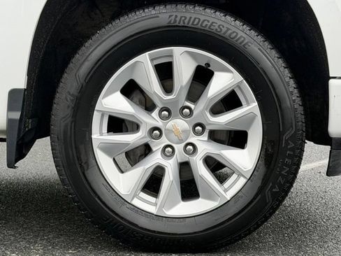 Certified 2022 Chevrolet Silverado 1500 Custom AWD/4WD image 18
