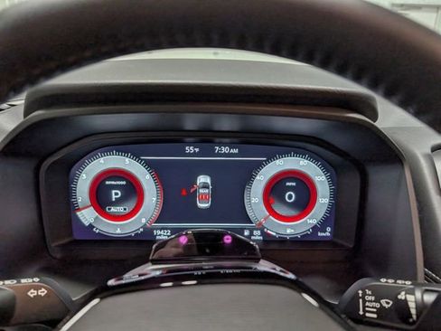 Used 2025 Nissan Rogue SL w/ Tech Package image 16