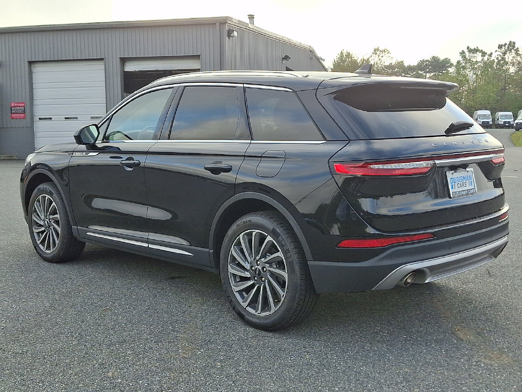 Used 2023 Lincoln Corsair Reserve AWD/4WD image 4