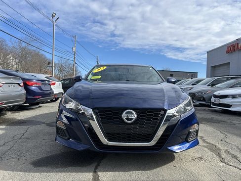 Used 2019 Nissan Altima 2.5 S image 2