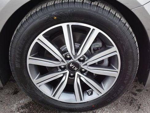 Used 2019 Kia Optima EX image 43