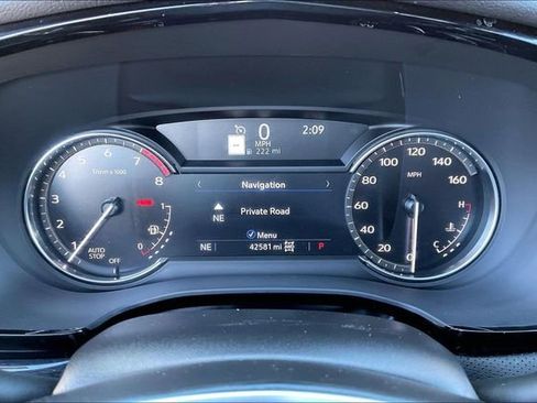 Used 2024 Cadillac XT5 Premium Luxury image 10