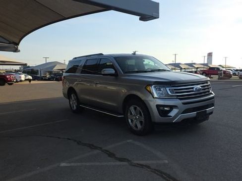 Used 2021 Ford Expedition Max XLT image 4