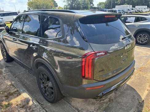 Used 2022 Kia Telluride EX w/ EX Premium Package AWD/4WD image 6