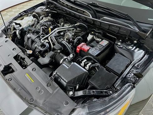 Used 2024 Nissan Altima 2.5 SV FWD image 29
