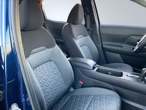 New 2026 Nissan Kicks SV image 8