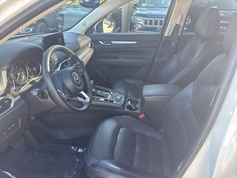 Used 2022 MAZDA CX-5 AWD 2.5 S w/ Preferred Package image 4