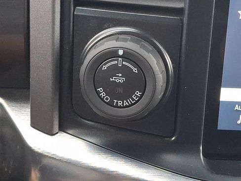 Used 2022 Ford F150 Lariat w/ Equipment Group 502A High AWD/4WD image 26