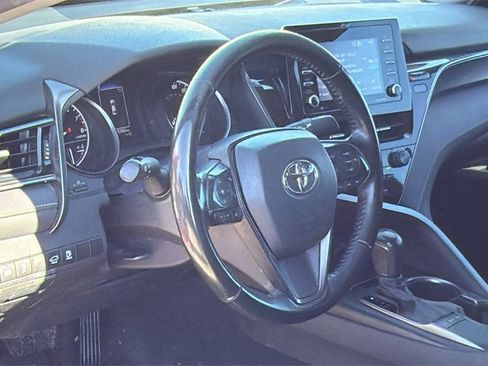 Used 2023 Toyota Camry SE image 7