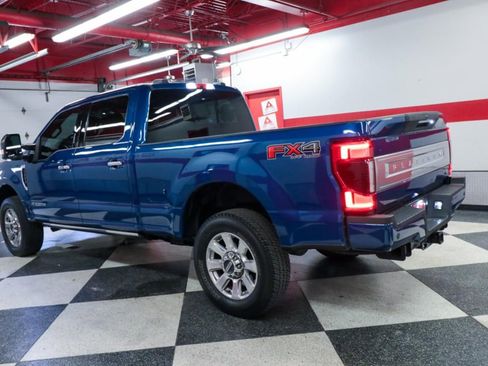 Used 2022 Ford F250 Platinum w/ FX4 Off-Road Package image 6