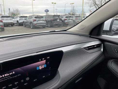 Used 2025 Buick Encore GX Preferred image 33
