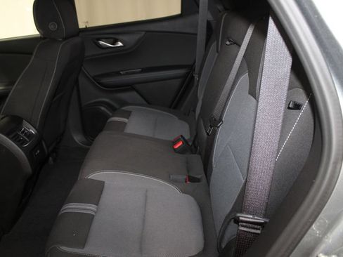Used 2024 Chevrolet Blazer LT w/ Convenience Package FWD image 17
