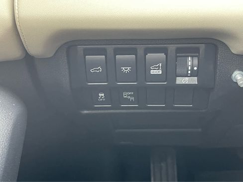 Used 2021 Subaru Ascent Touring w/ Popular Package #2A image 17