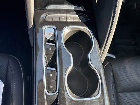 Used 2023 Buick Envision Essence image 15