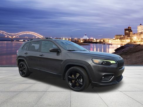 Used 2021 Jeep Cherokee Latitude Plus image 4