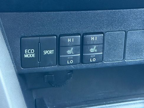 Used 2018 Toyota RAV4 Limited w/ All Weather Liner Package AWD/4WD image 25
