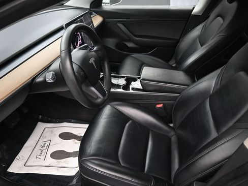 Used 2020 Tesla Model 3 Standard Range Plus RWD image 26