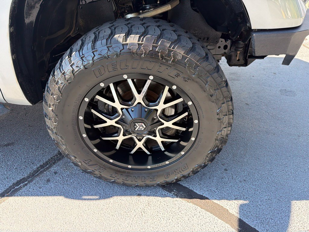 Used 2017 Toyota Tundra SR5 w/ SR5 Upgrade Package RWD image 21