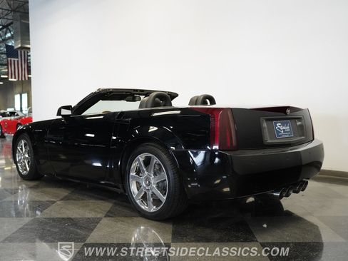 Used 2004 Cadillac XLR image 13