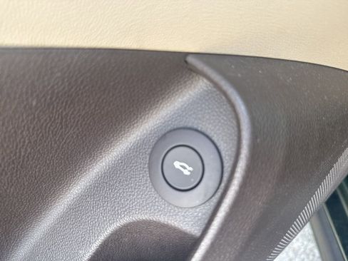 Used 2015 Buick Regal Premium w/ Experience Buick Package image 31