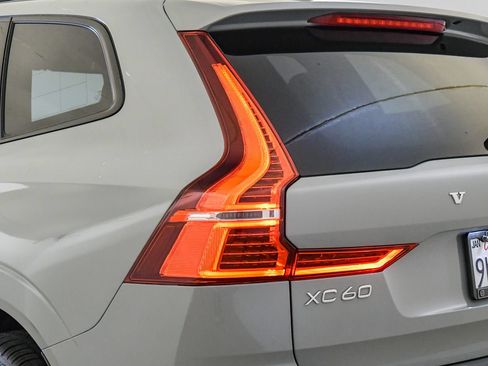 Certified 2024 Volvo XC60 T8 Ultimate w/ Protection Package Premier AWD/4WD image 12