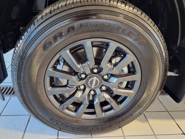 Used 2025 Nissan Armada SV AWD/4WD image 21