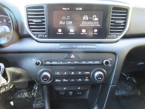 Used 2021 Kia Sportage LX w/ LX AWD Popular Package image 14
