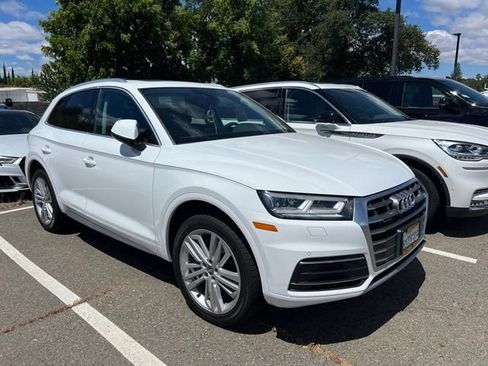 Used 2018 Audi Q5 2.0T Premium Plus w/ Premium Plus Package AWD/4WD image 4