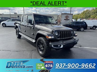 New 2025 Jeep Gladiator Sport