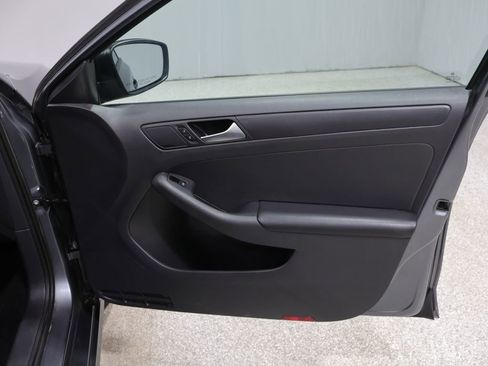Used 2013 Volkswagen Jetta S image 22