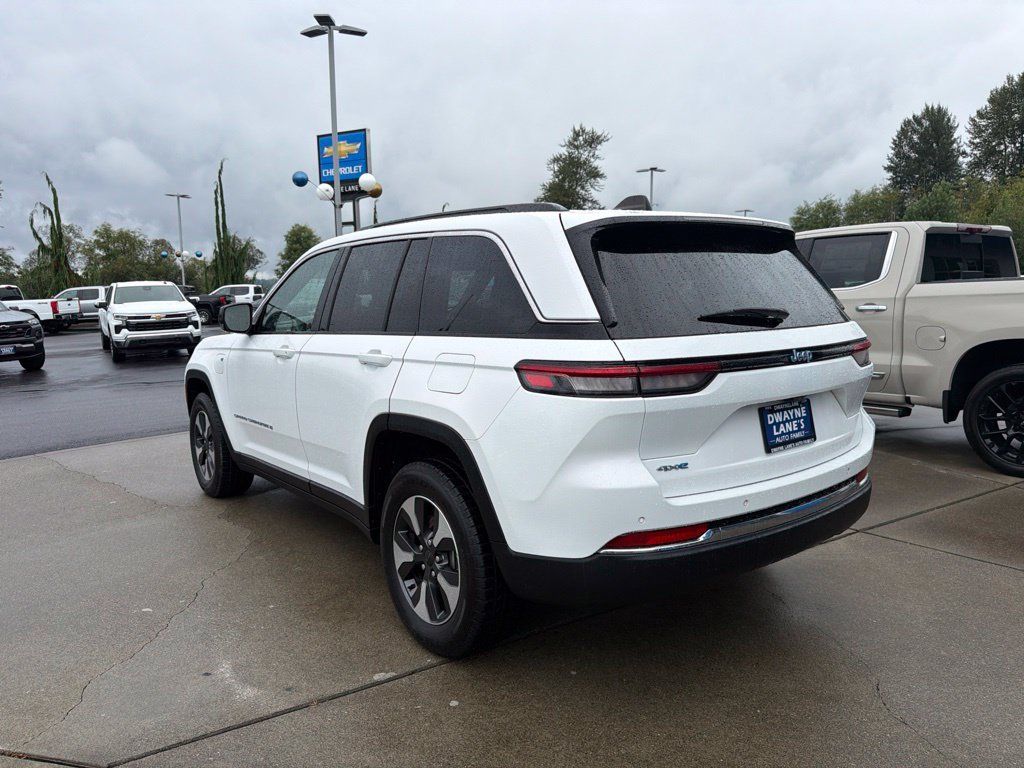 Used 2024 Jeep Grand Cherokee Limited 4xe AWD/4WD image 3