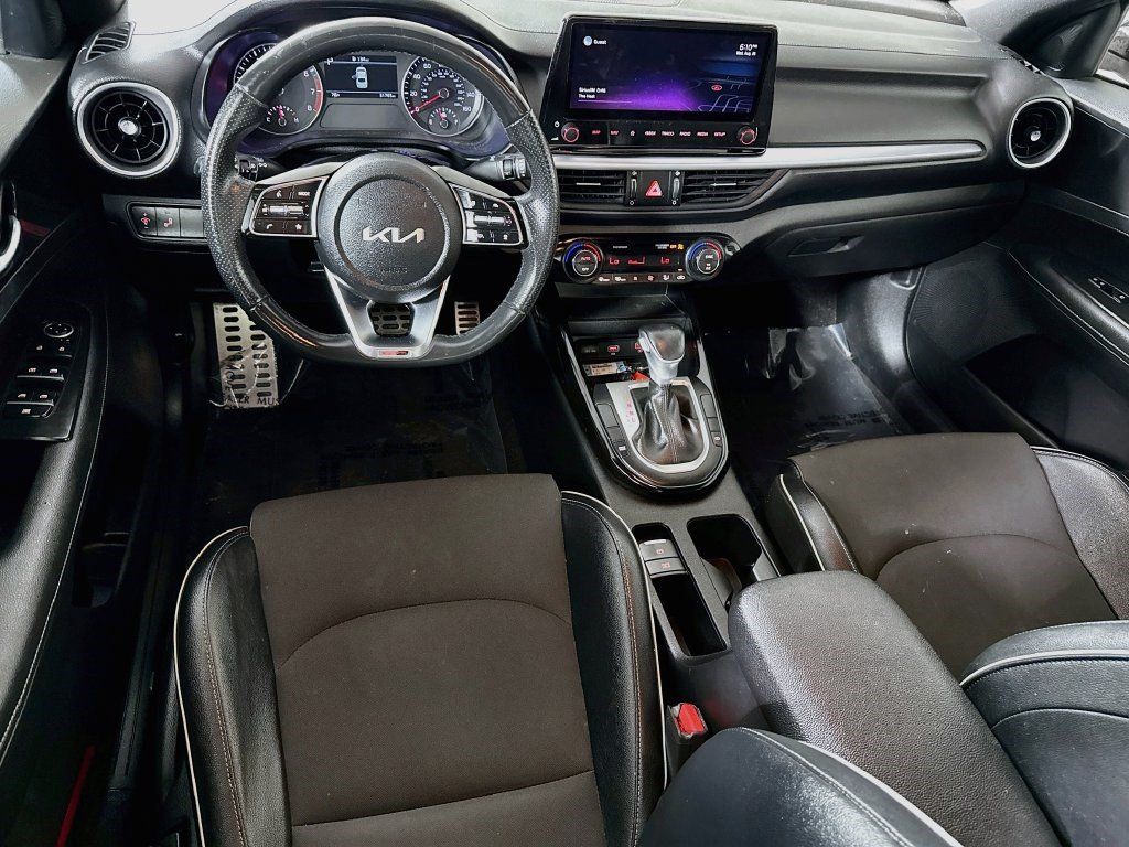 Used 2022 Kia Forte GT-Line w/ GT-Line Technology Package FWD image 16