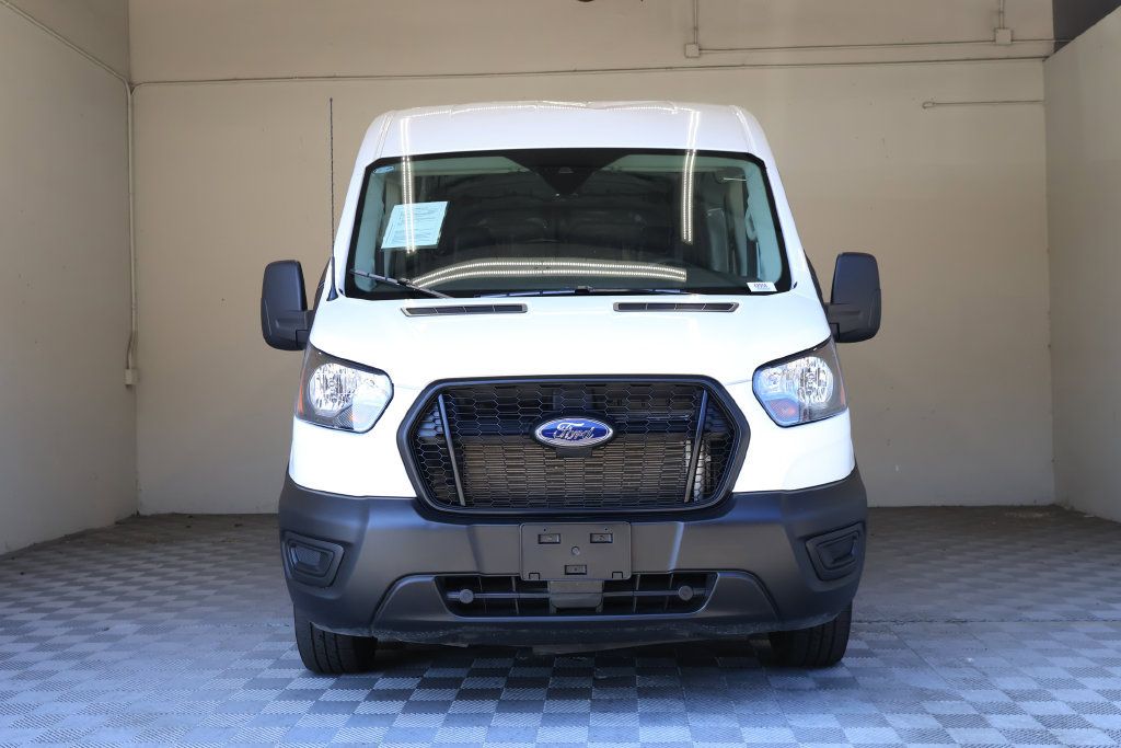 Used 2025 Ford Transit 250 148 Medium Roof RWD image 4