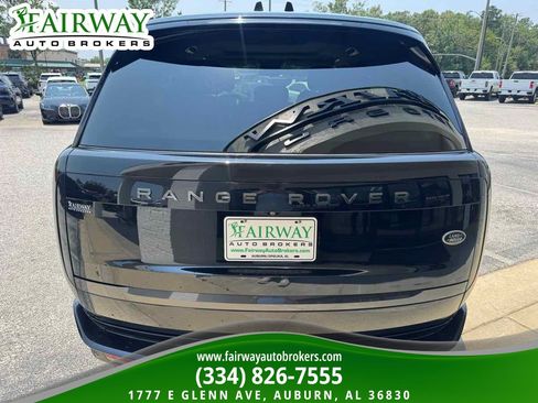 Used 2023 Land Rover Range Rover SE AWD/4WD image 7