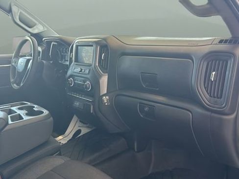 Used 2022 Chevrolet Silverado 1500 Custom AWD/4WD image 19