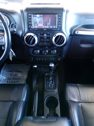 Used 2012 Jeep Wrangler Unlimited Sahara w/ Dual Top Group AWD/4WD image 28