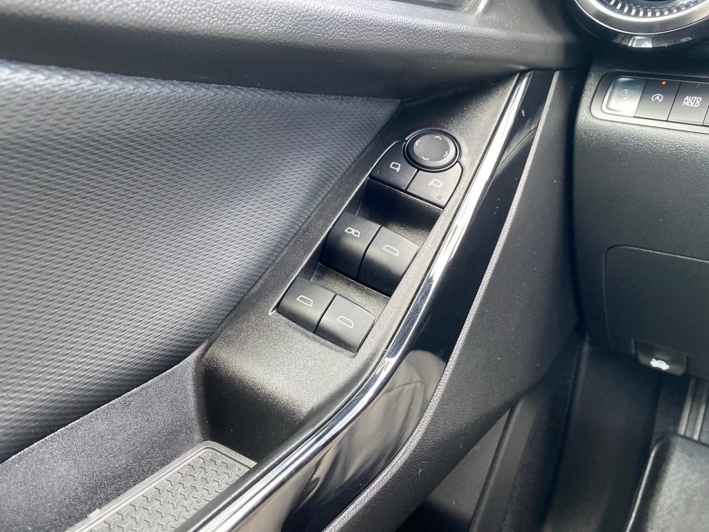 Used 2025 Chevrolet Equinox LT FWD image 30