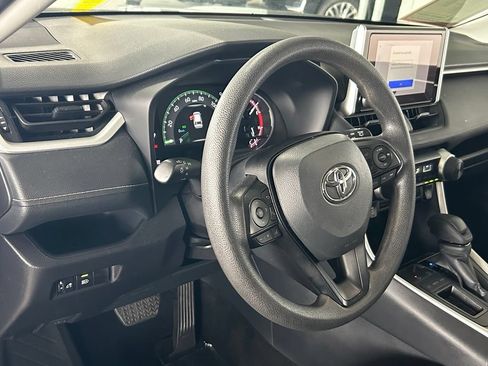 Used 2025 Toyota RAV4 LE FWD image 16