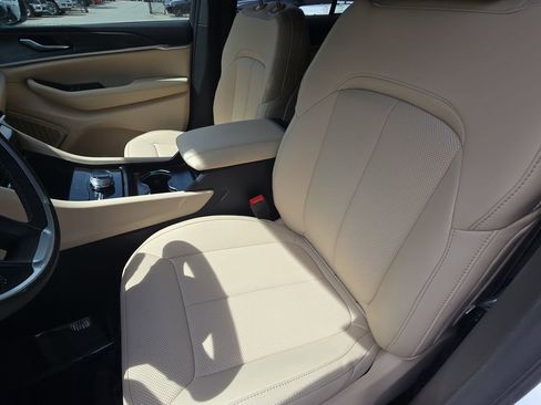 New 2026 Jeep Grand Cherokee Limited AWD/4WD image 16