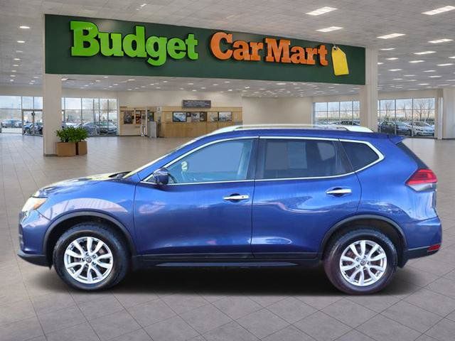Used 2017 Nissan Rogue SV w/ Sun & Sound Touring Package AWD/4WD image 3