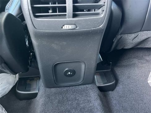 New 2026 Ford Escape SE image 18