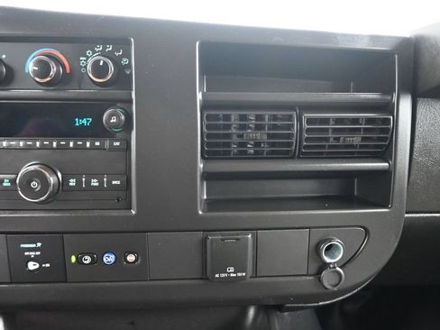 Used 2023 Chevrolet Express 3500 LS RWD image 16