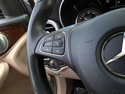 Certified 2017 Mercedes-Benz GLC 300 4MATIC image 21